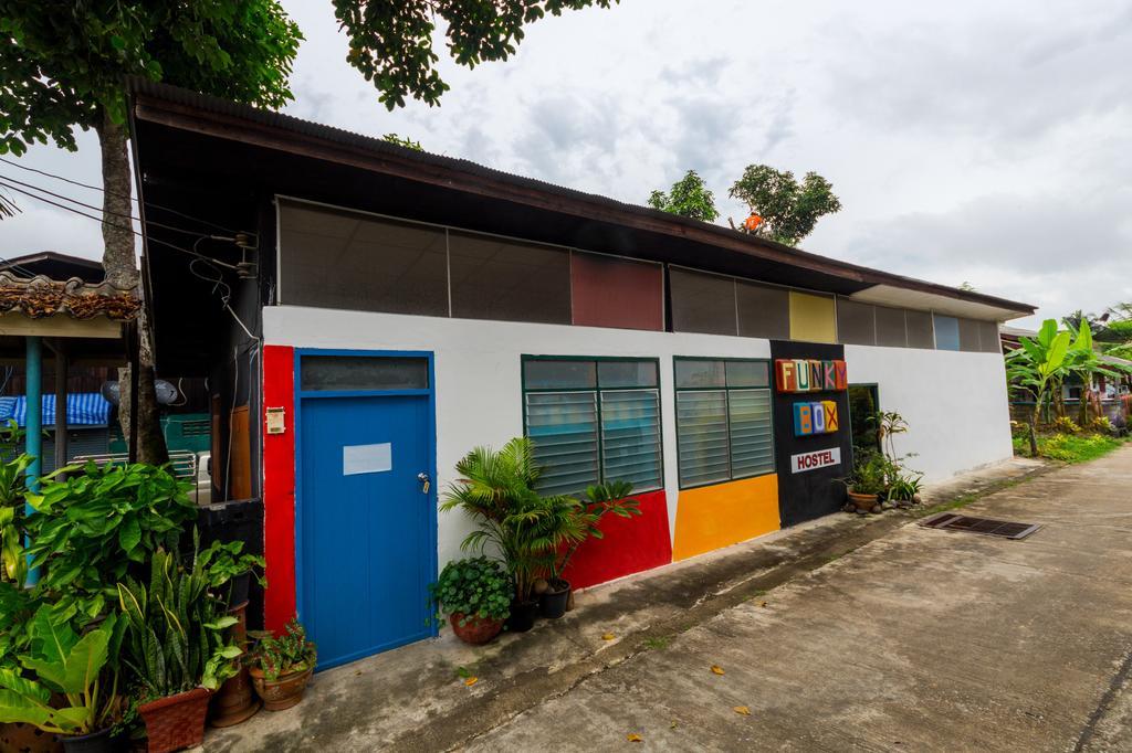 Funky Box Hostel Chiang Khong Habitación foto